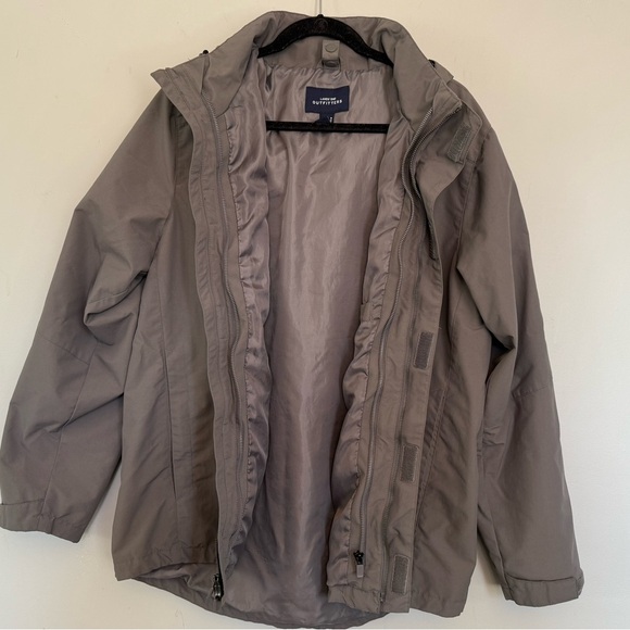 Men’s Lands End 3 in 1 winter Jacket. Size Medium. Gray - Picture 6 of 8